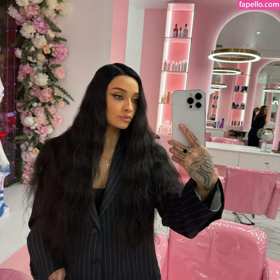 farruhhhamraeva Onlyfans Photo Gallery 