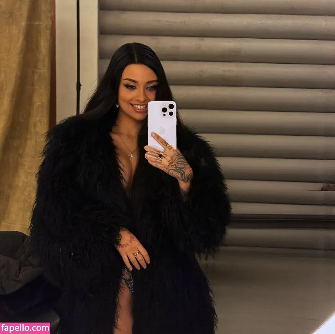 farruhhhamraeva Onlyfans Photo Gallery 