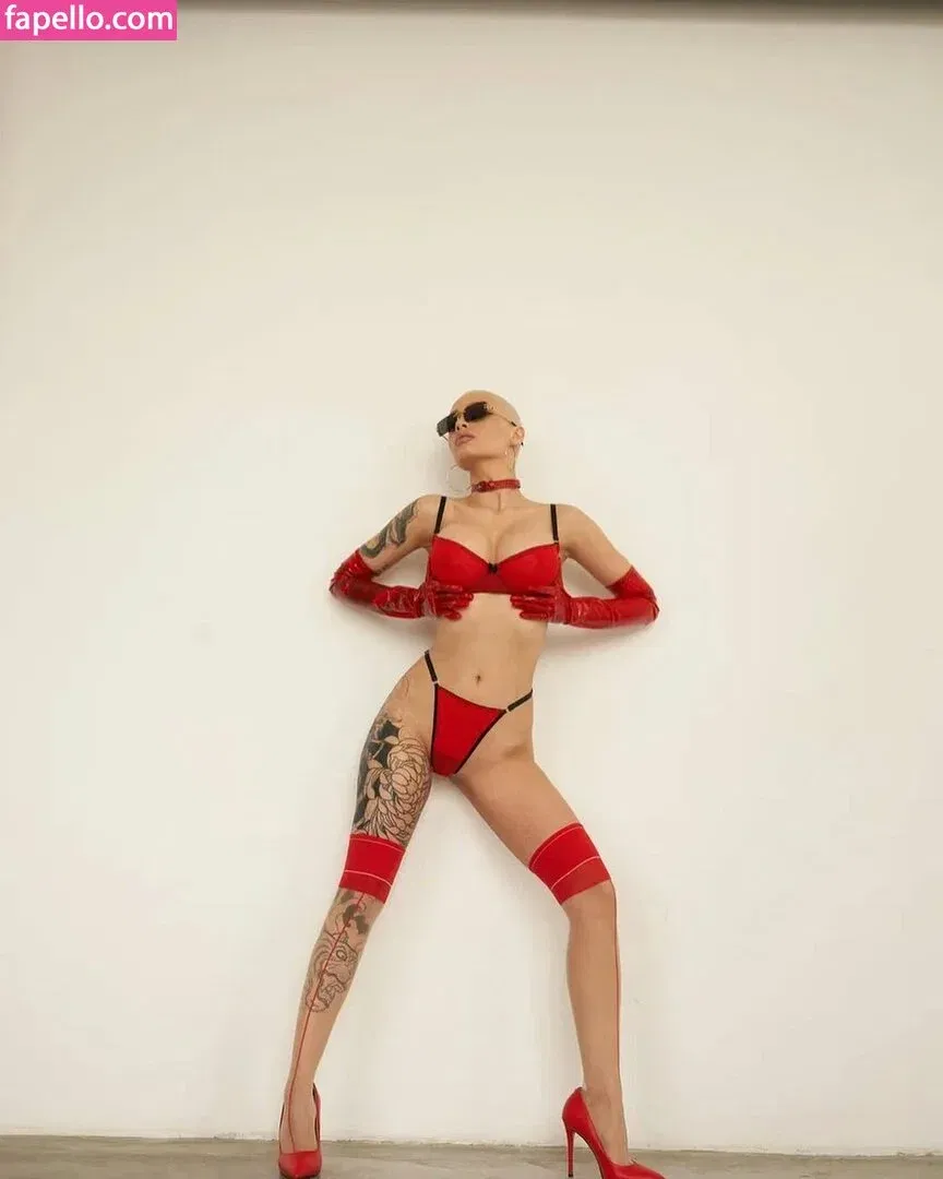 farruhhhamraeva Onlyfans Photo Gallery 