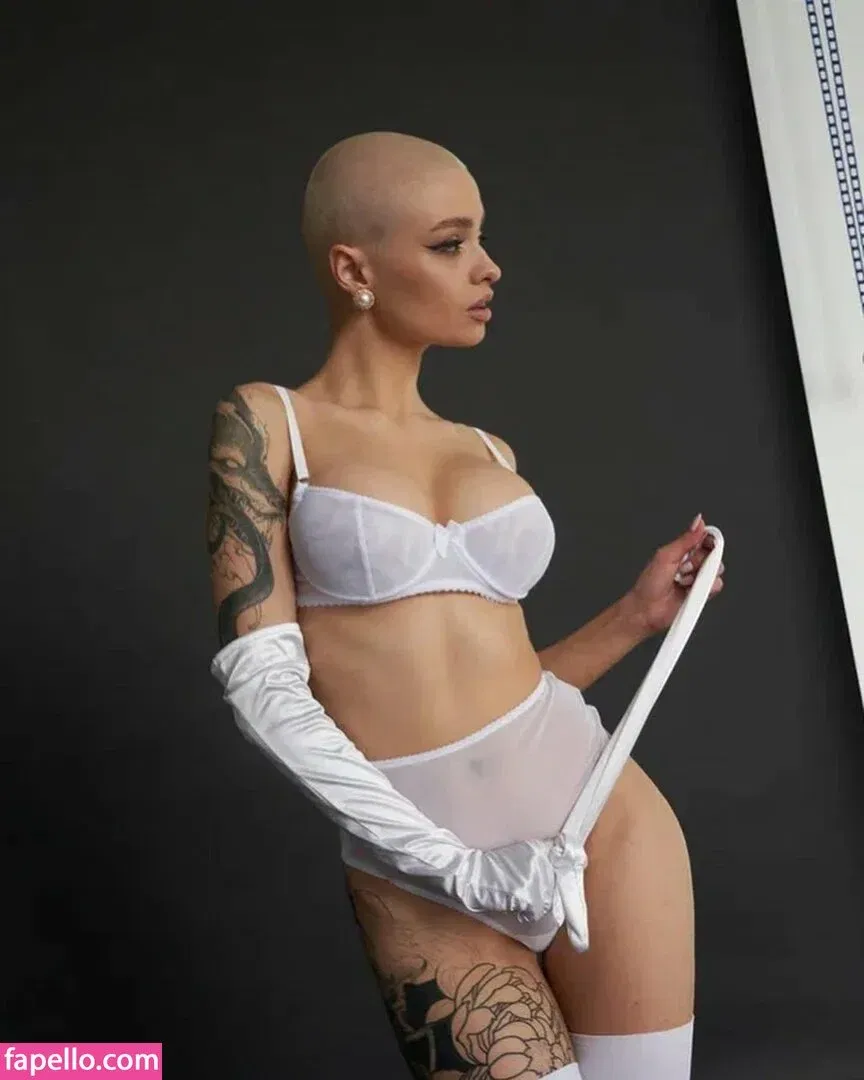 farruhhhamraeva Onlyfans Photo Gallery 