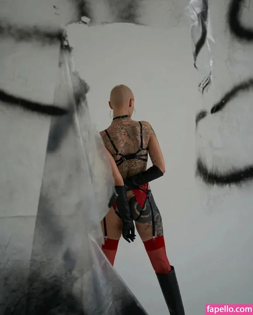 farruhhhamraeva Onlyfans Photo Gallery 