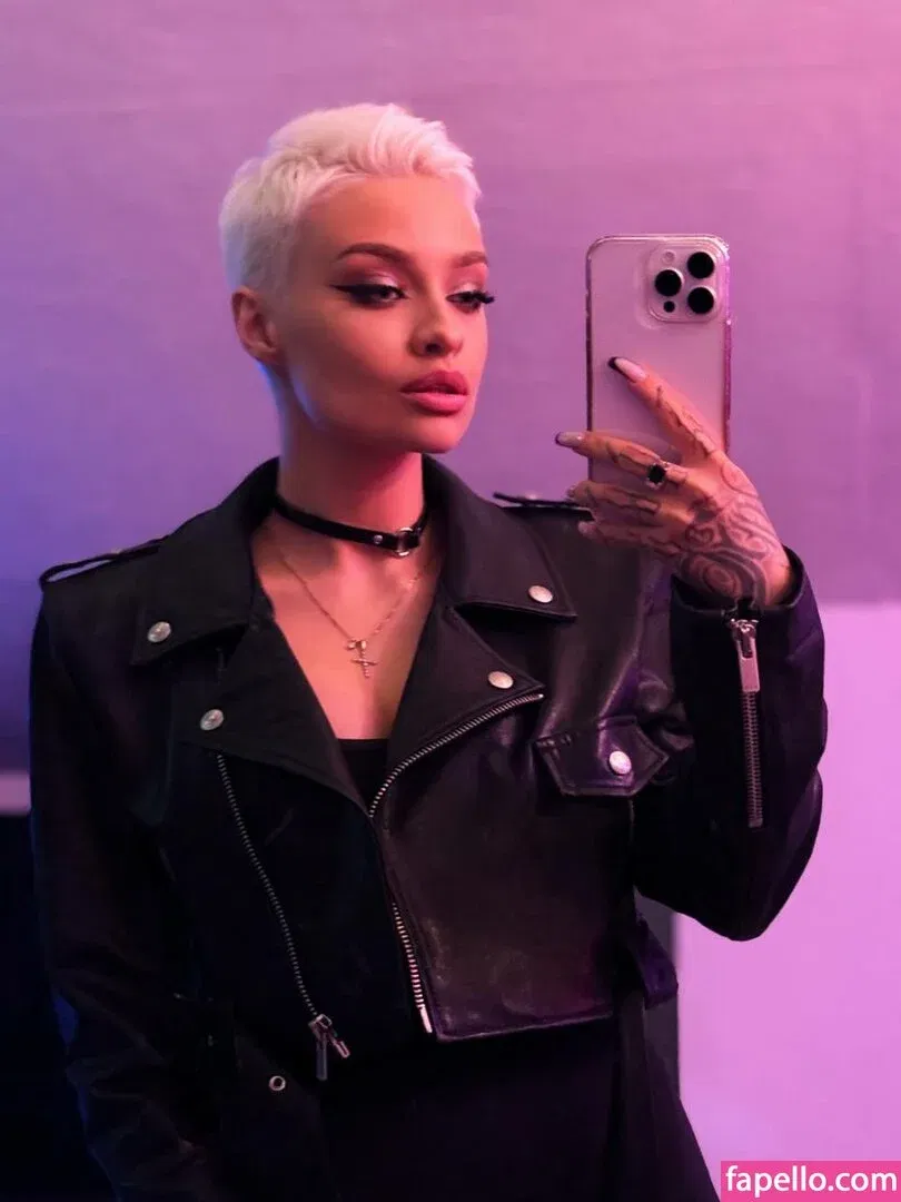 farruhhhamraeva Onlyfans Photo Gallery 