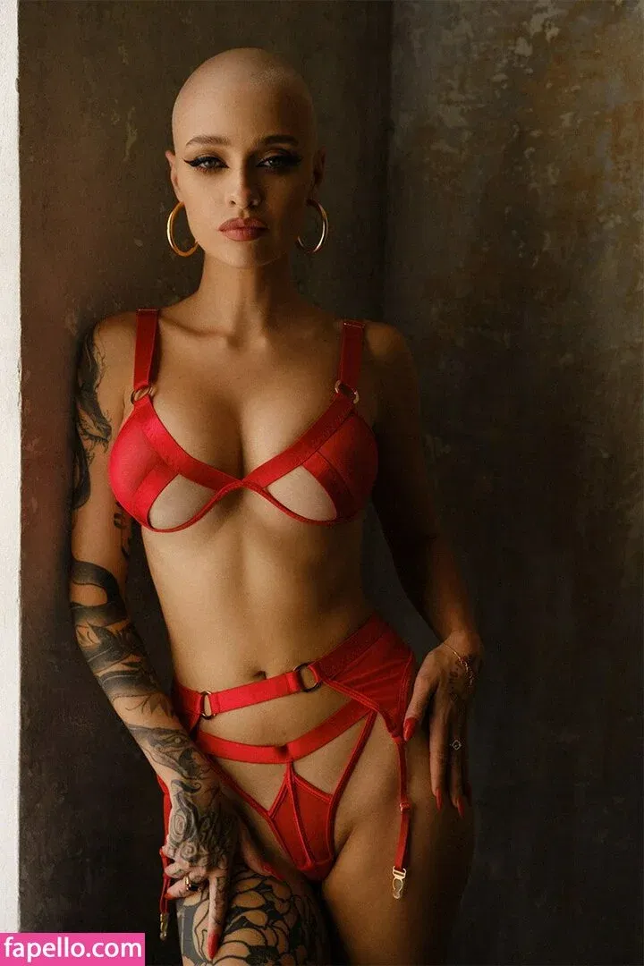 farruhhhamraeva Onlyfans Photo Gallery 