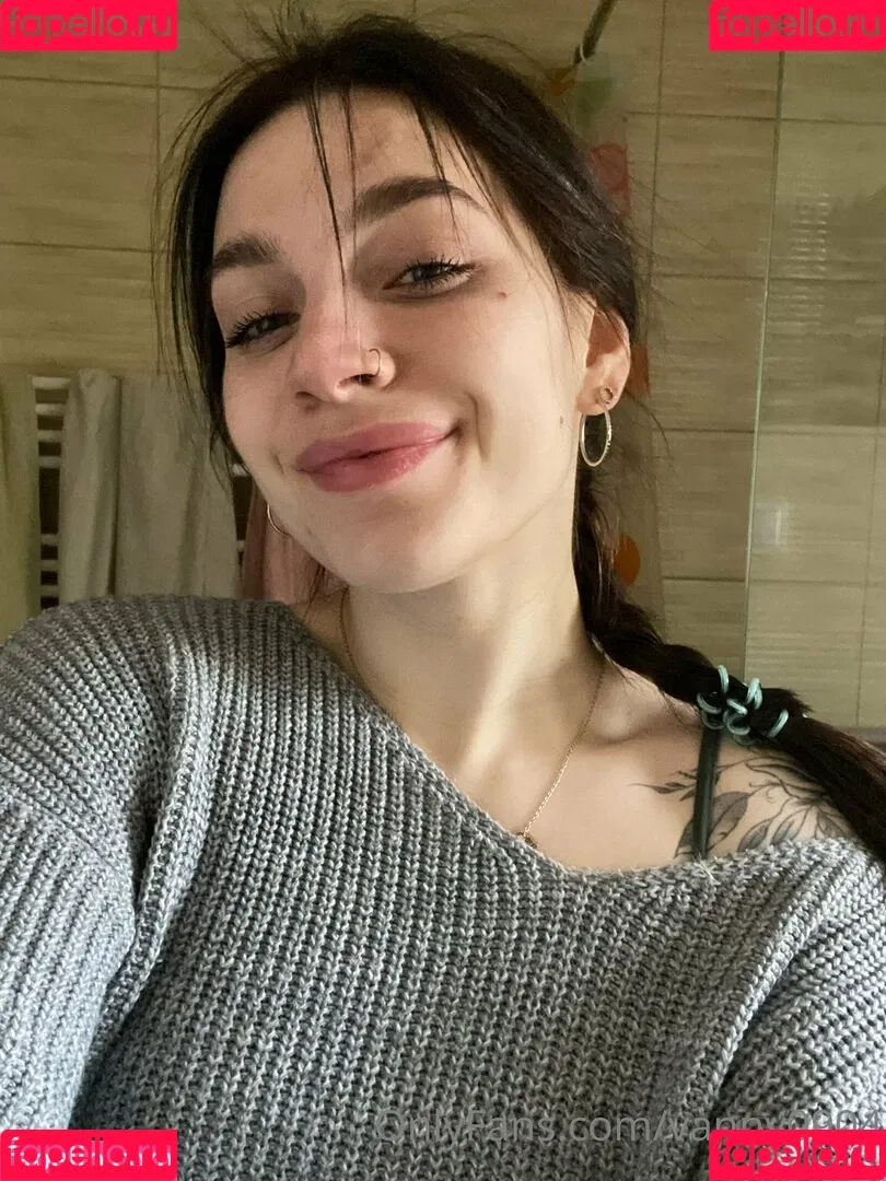 Valeri Catwoman Onlyfans Photo Gallery 