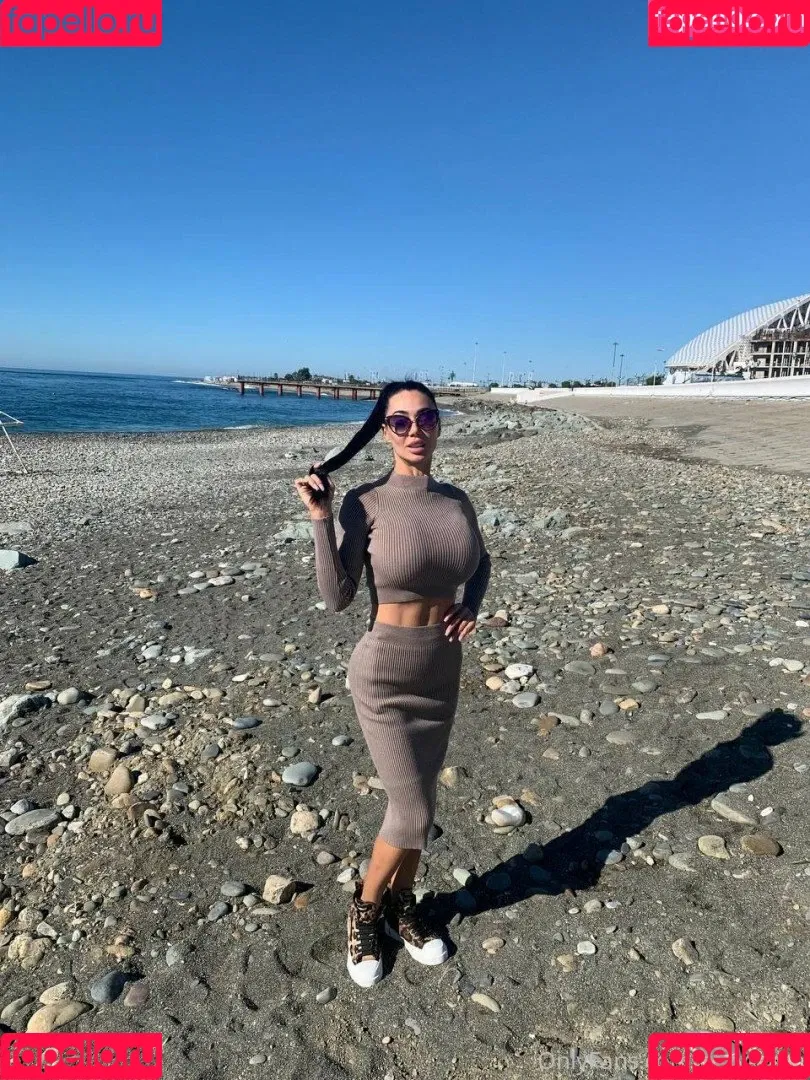 Sexy-Alisa Onlyfans Photo Gallery 