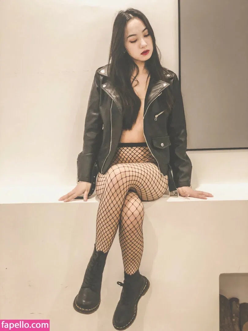 Qinweiyingjie Onlyfans Photo Gallery 