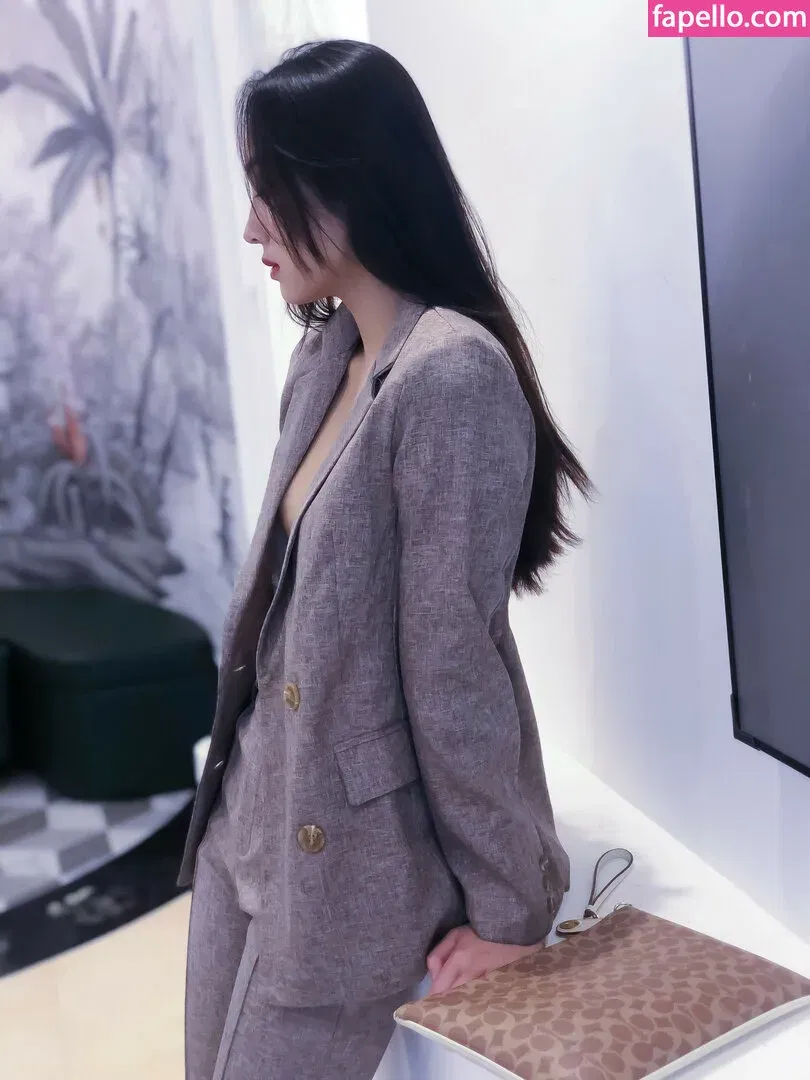 Qinweiyingjie Onlyfans Photo Gallery 