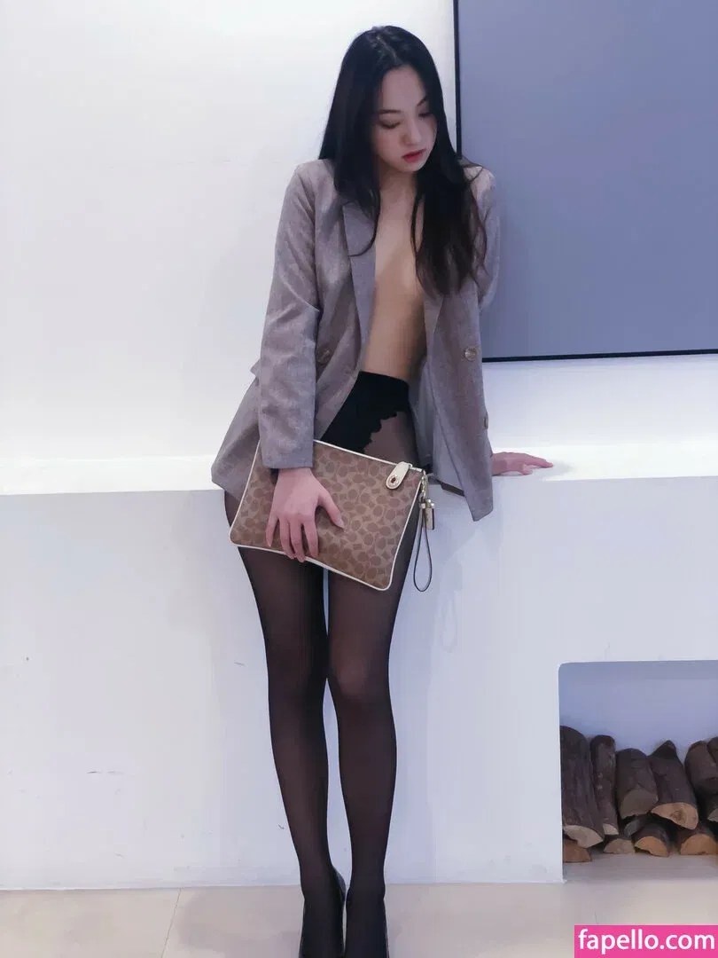 Qinweiyingjie Onlyfans Photo Gallery 