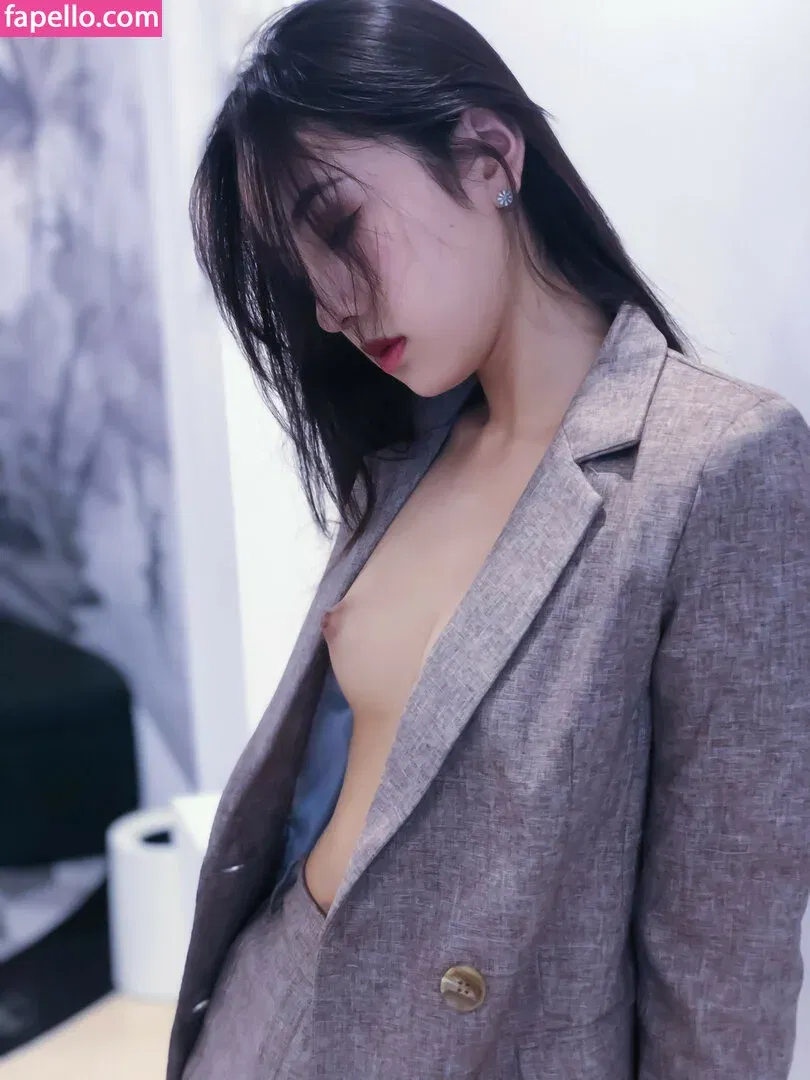 Qinweiyingjie Onlyfans Photo Gallery 