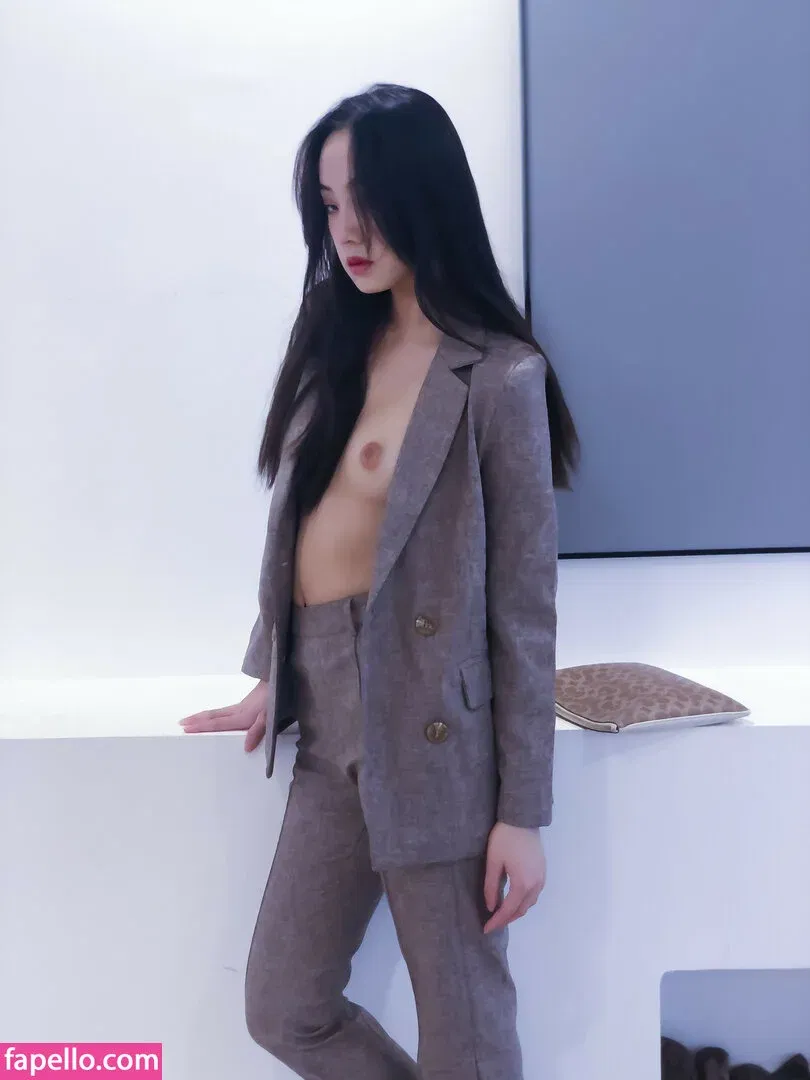 Qinweiyingjie Onlyfans Photo Gallery 