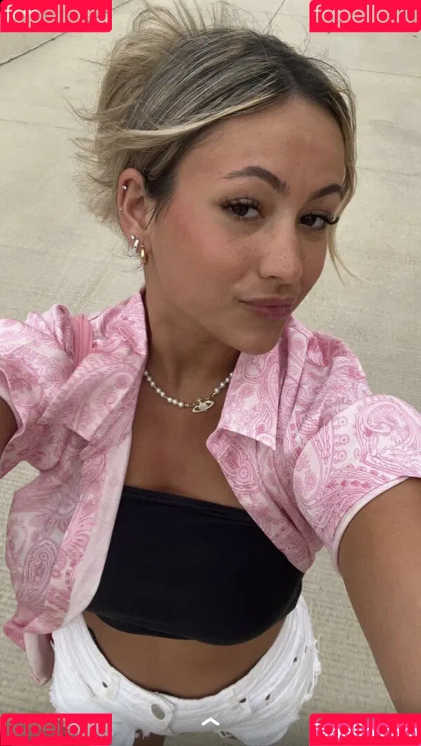 Zoe Ferguson Onlyfans Photo Gallery 
