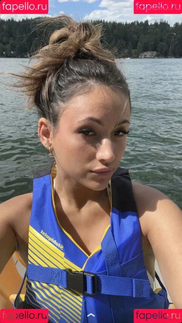 Zoe Ferguson Onlyfans Photo Gallery 