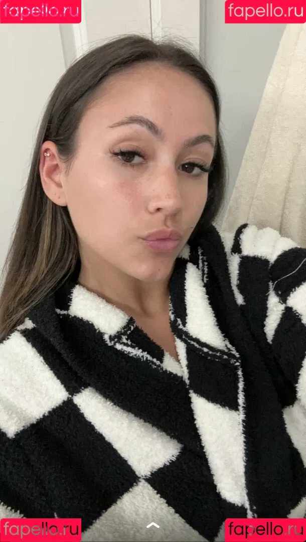 Zoe Ferguson Onlyfans Photo Gallery 