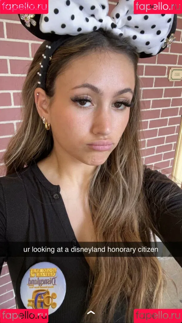 Zoe Ferguson Onlyfans Photo Gallery 