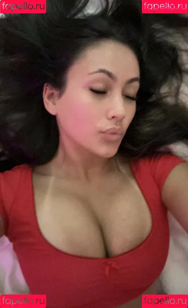 Zoe Ferguson Onlyfans Photo Gallery 