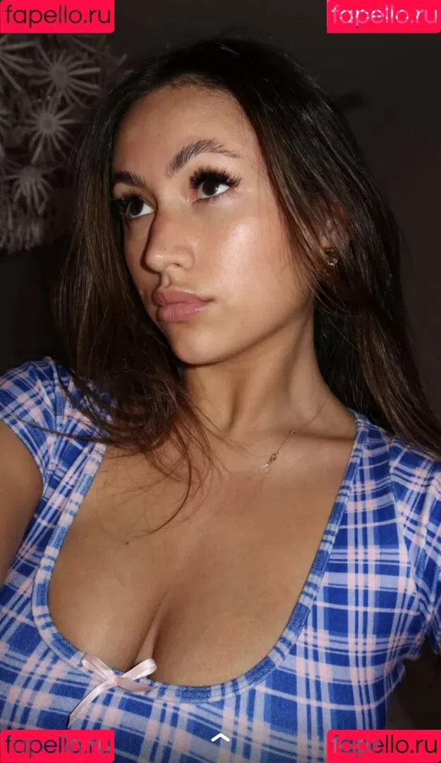 Zoe Ferguson Onlyfans Photo Gallery 