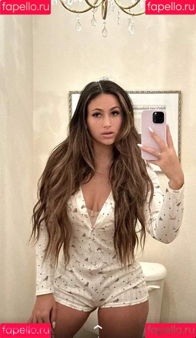 Zoe Ferguson Onlyfans Photo Gallery 