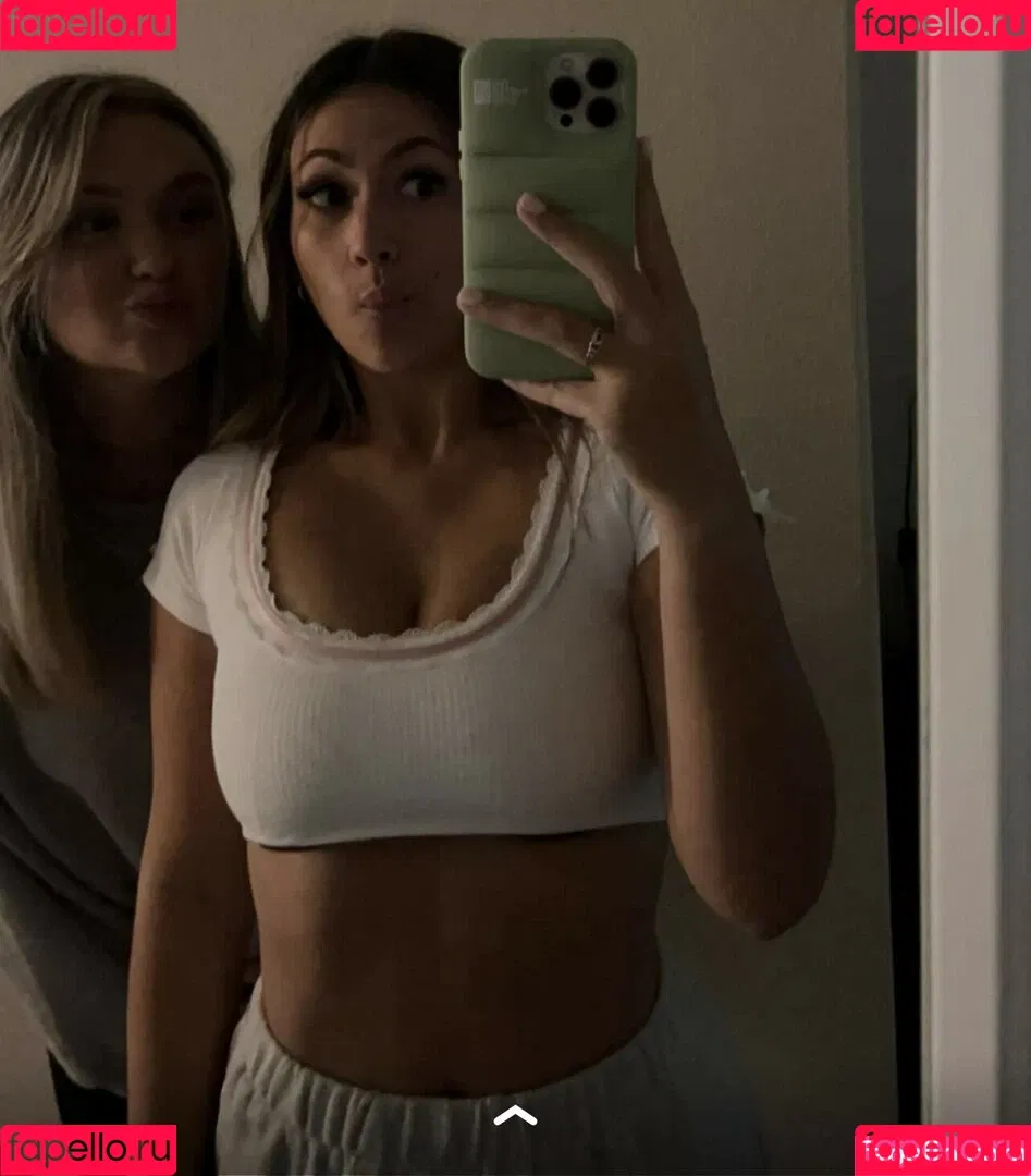 Zoe Ferguson Onlyfans Photo Gallery 