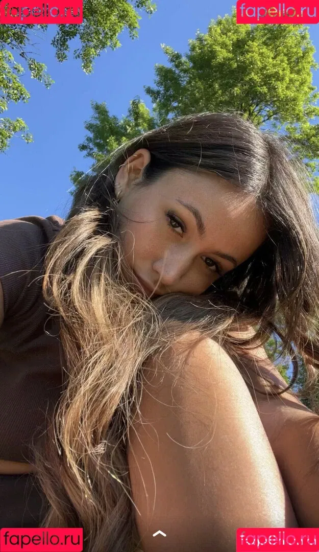 Zoe Ferguson Onlyfans Photo Gallery 