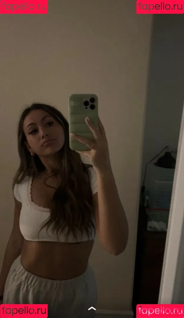 Zoe Ferguson Onlyfans Photo Gallery 