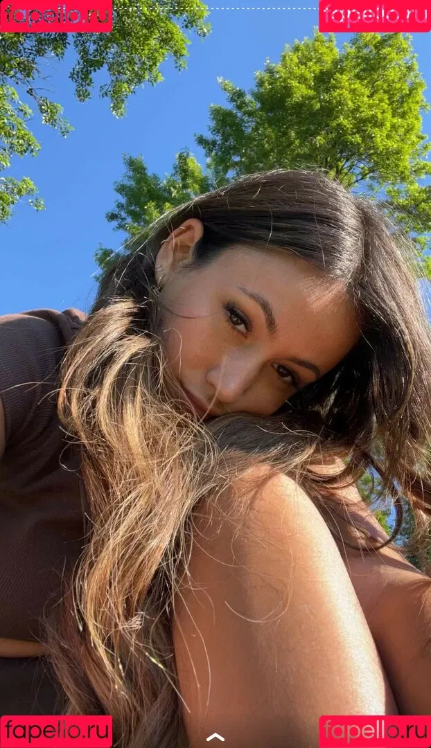 Zoe Ferguson Onlyfans Photo Gallery 