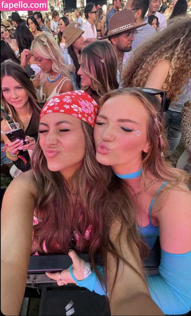 Zoe Ferguson Onlyfans Photo Gallery 