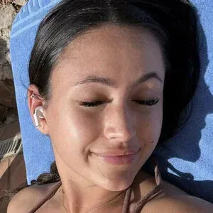 Zoe Ferguson Onlyfans Photo Gallery 