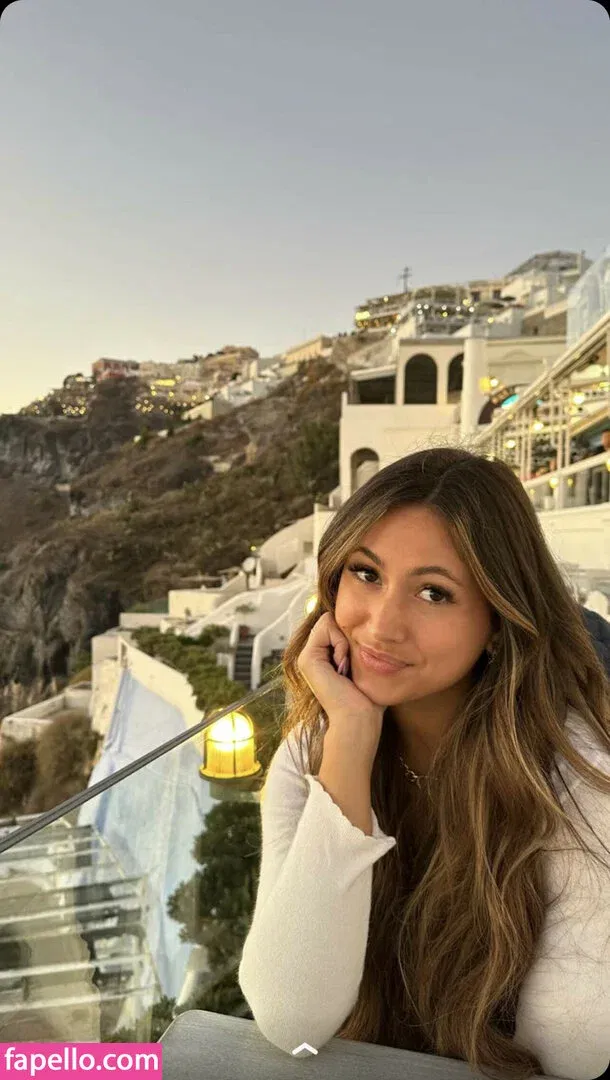 Zoe Ferguson Onlyfans Photo Gallery 