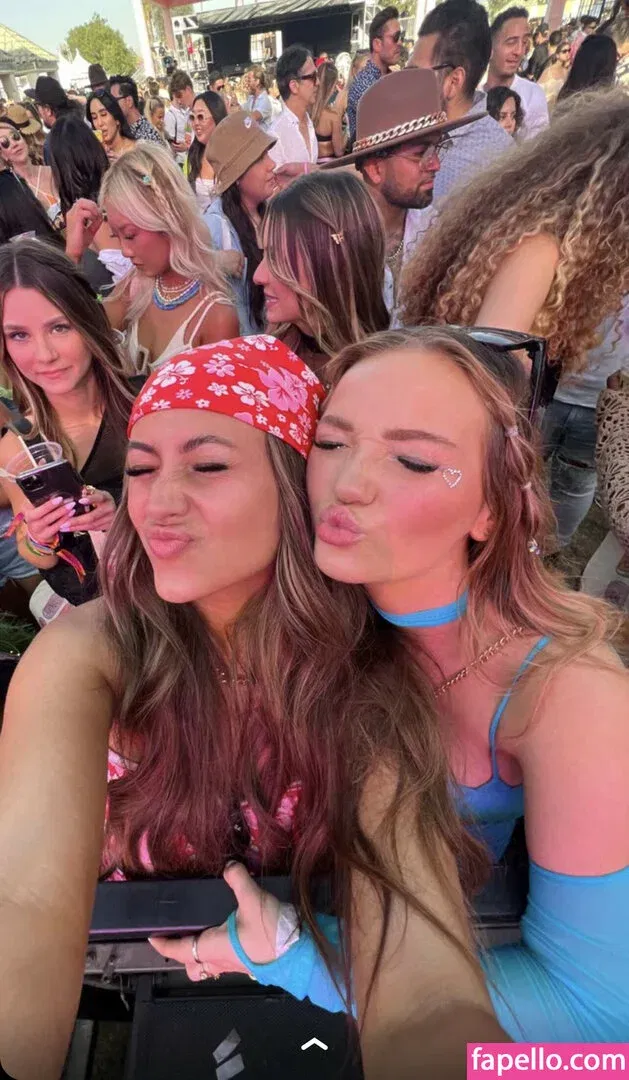 Zoe Ferguson Onlyfans Photo Gallery 