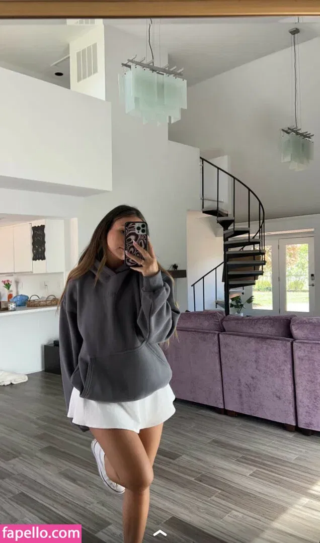 Zoe Ferguson Onlyfans Photo Gallery 