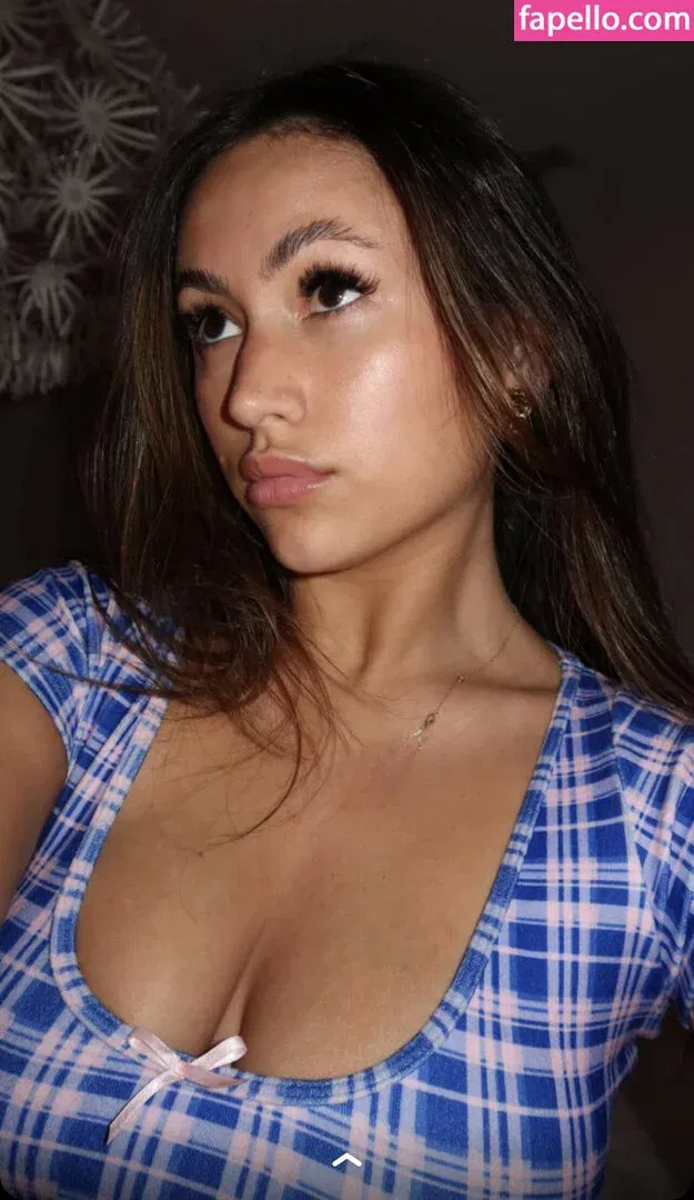 Zoe Ferguson Onlyfans Photo Gallery 