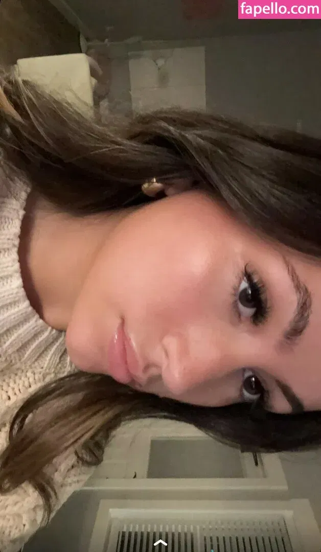 Zoe Ferguson Onlyfans Photo Gallery 