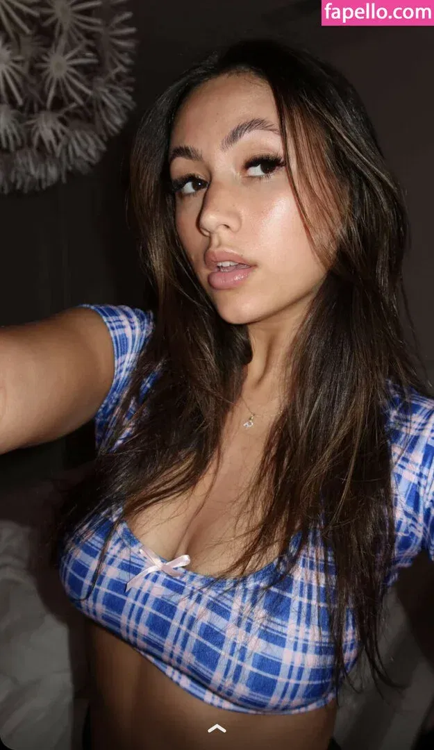 Zoe Ferguson Onlyfans Photo Gallery 