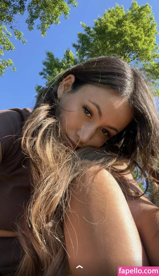 Zoe Ferguson Onlyfans Photo Gallery 