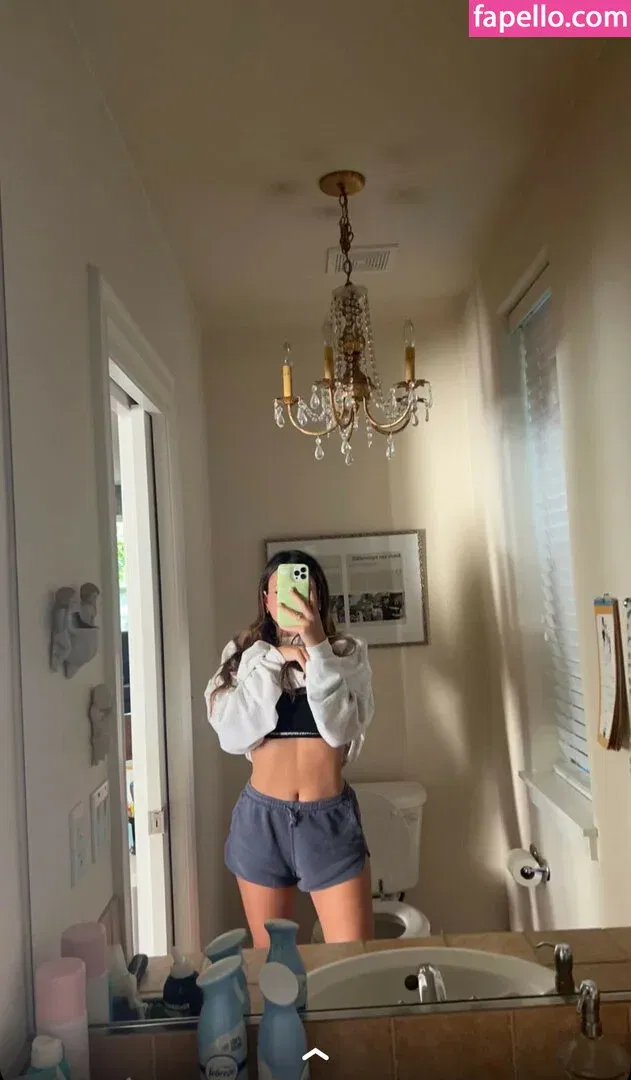 Zoe Ferguson Onlyfans Photo Gallery 