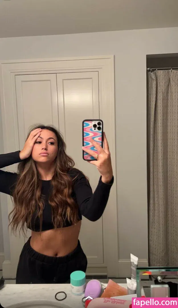 Zoe Ferguson Onlyfans Photo Gallery 