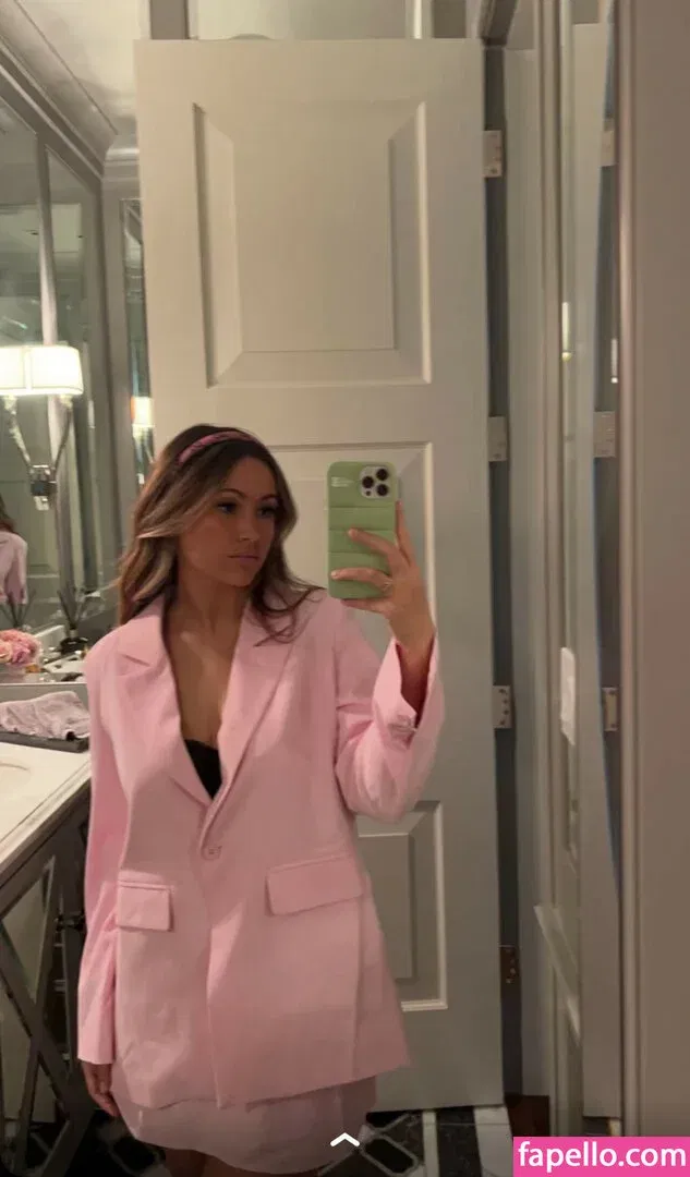 Zoe Ferguson Onlyfans Photo Gallery 