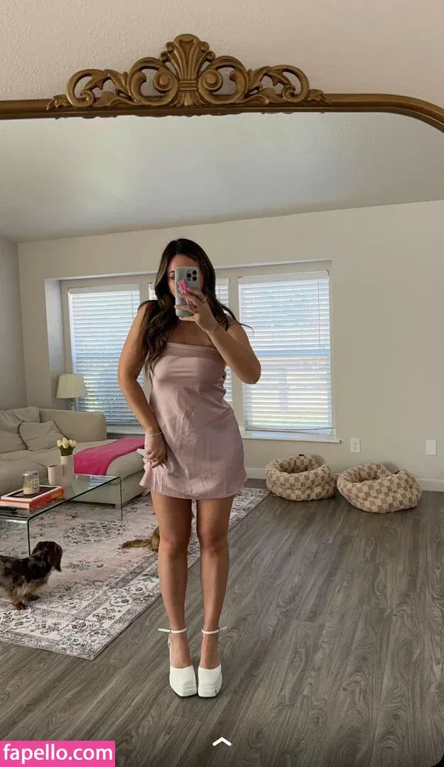 Zoe Ferguson Onlyfans Photo Gallery 