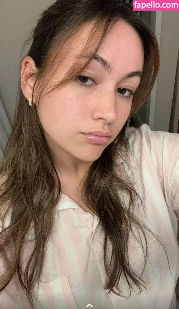 Zoe Ferguson Onlyfans Photo Gallery 