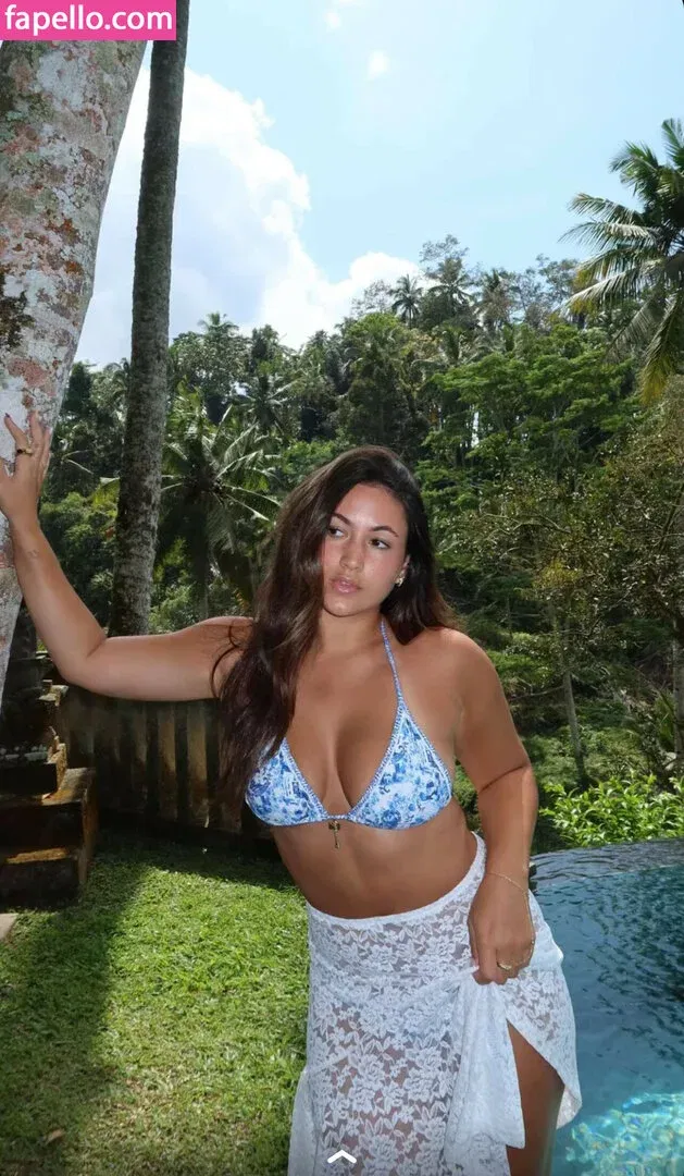 Zoe Ferguson Onlyfans Photo Gallery 