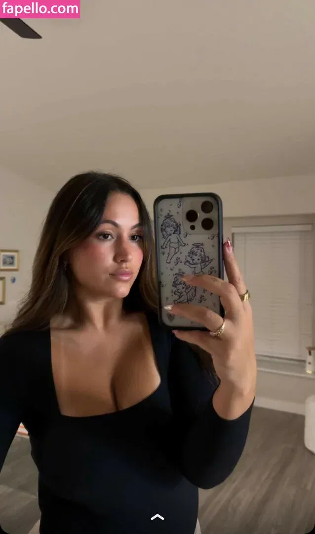 Zoe Ferguson Onlyfans Photo Gallery 