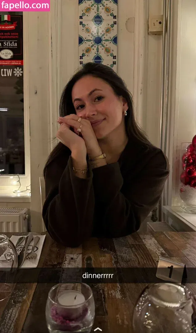 Zoe Ferguson Onlyfans Photo Gallery 