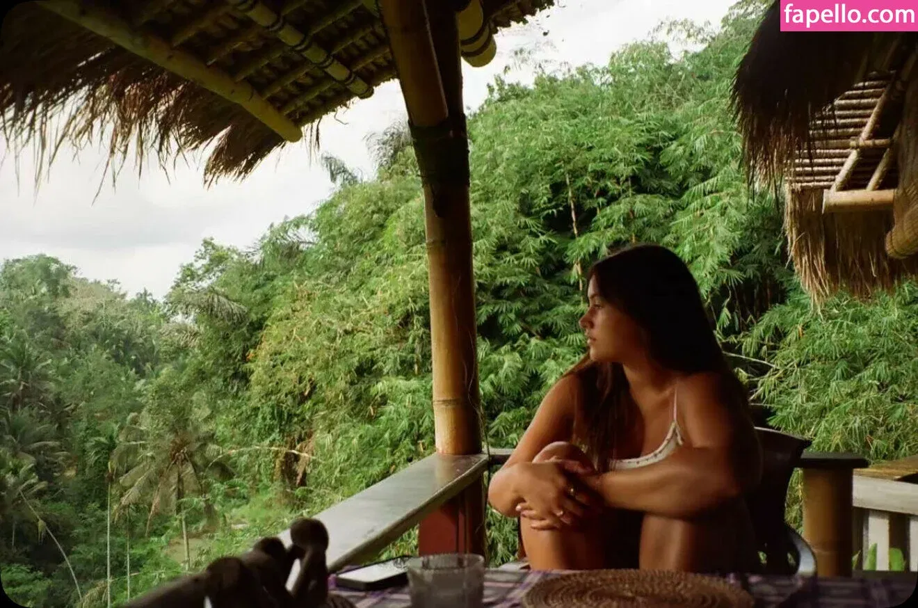 Zoe Ferguson Onlyfans Photo Gallery 