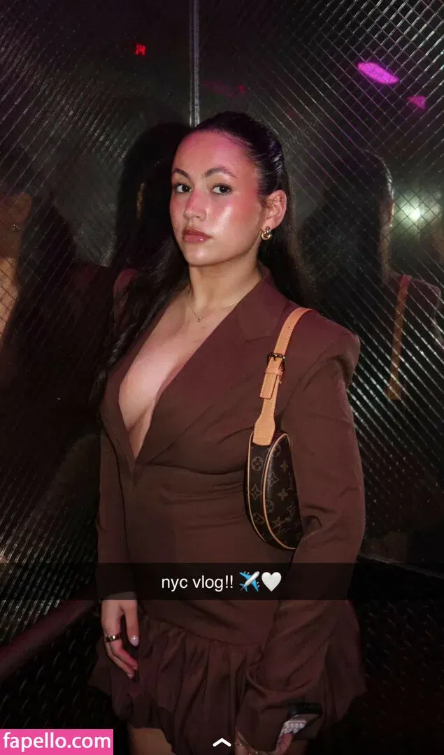 Zoe Ferguson Onlyfans Photo Gallery 