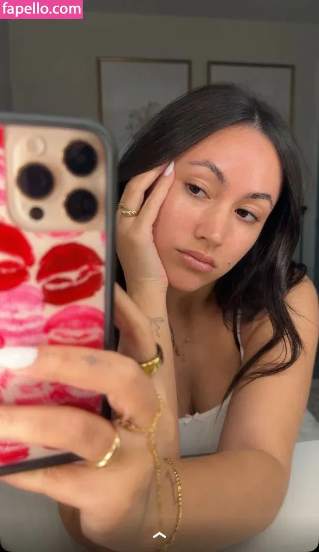 Zoe Ferguson Onlyfans Photo Gallery 