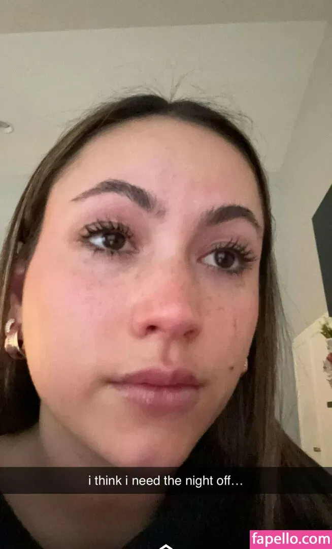 Zoe Ferguson Onlyfans Photo Gallery 