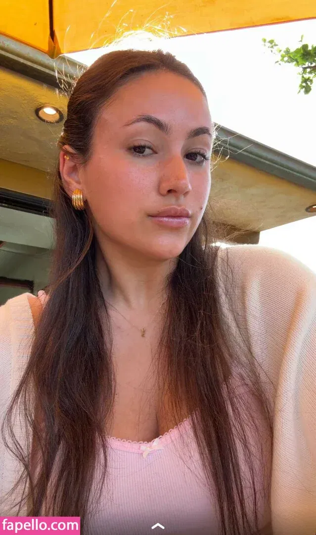 Zoe Ferguson Onlyfans Photo Gallery 