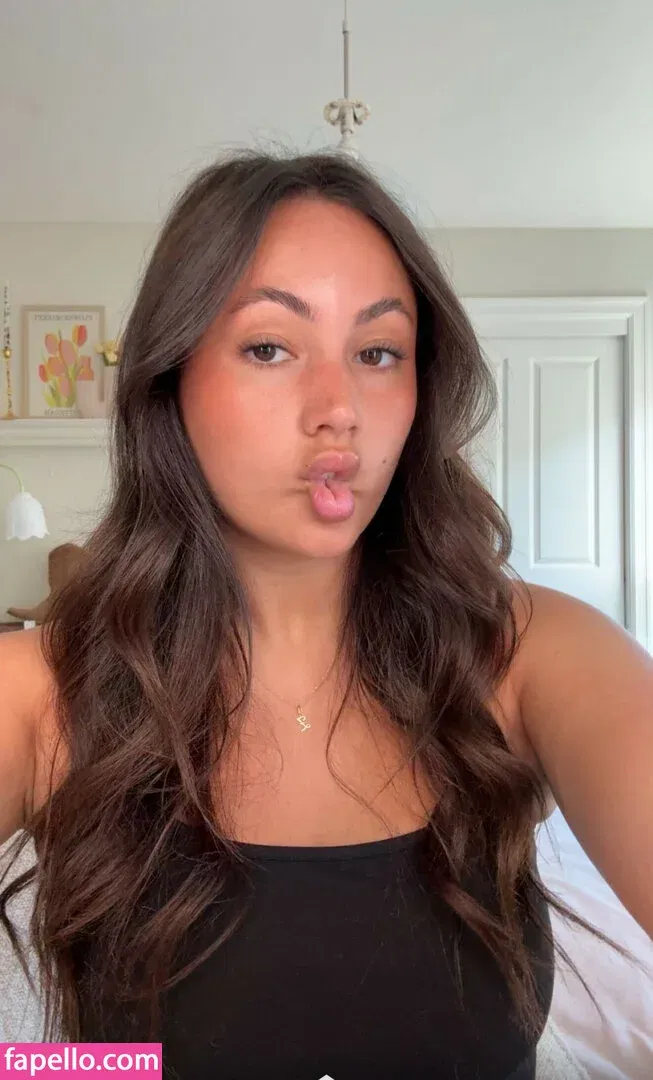 Zoe Ferguson Onlyfans Photo Gallery 