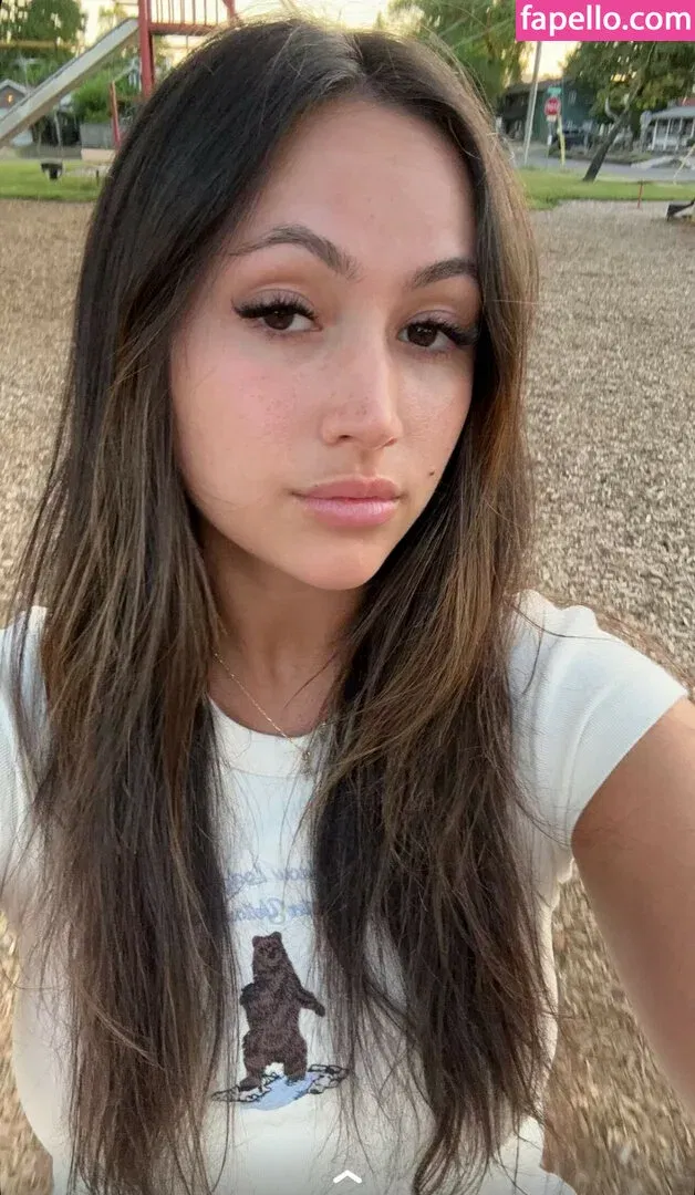 Zoe Ferguson Onlyfans Photo Gallery 