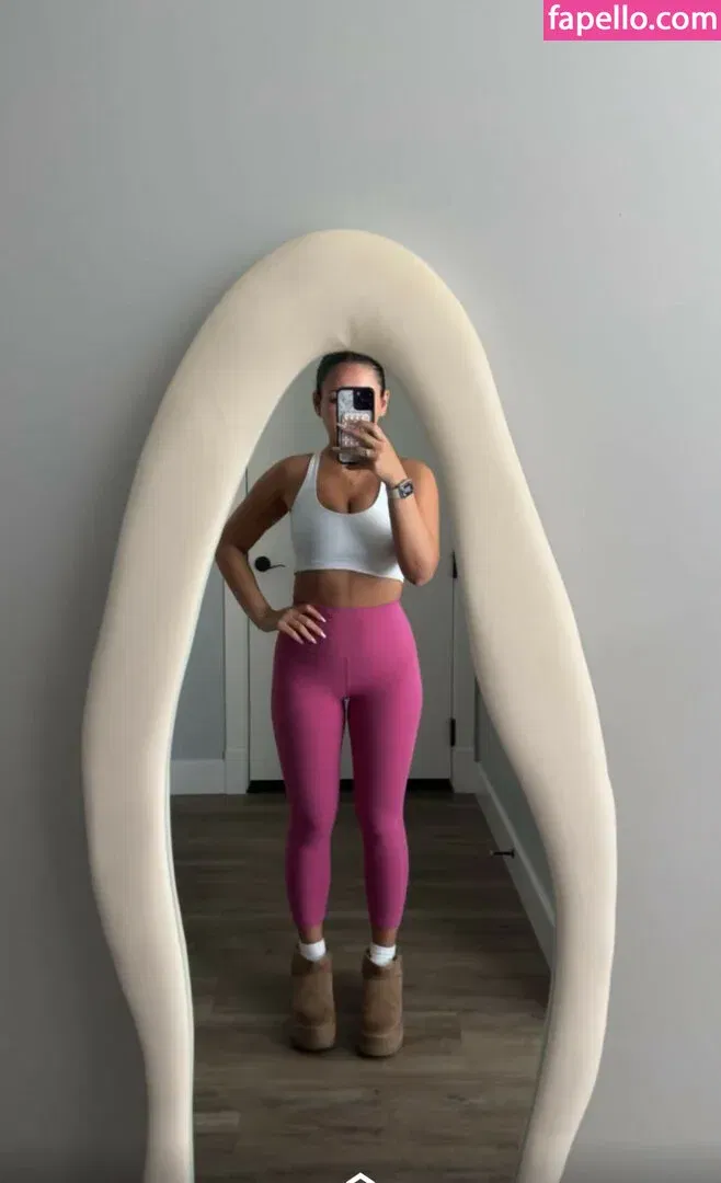 Zoe Ferguson Onlyfans Photo Gallery 